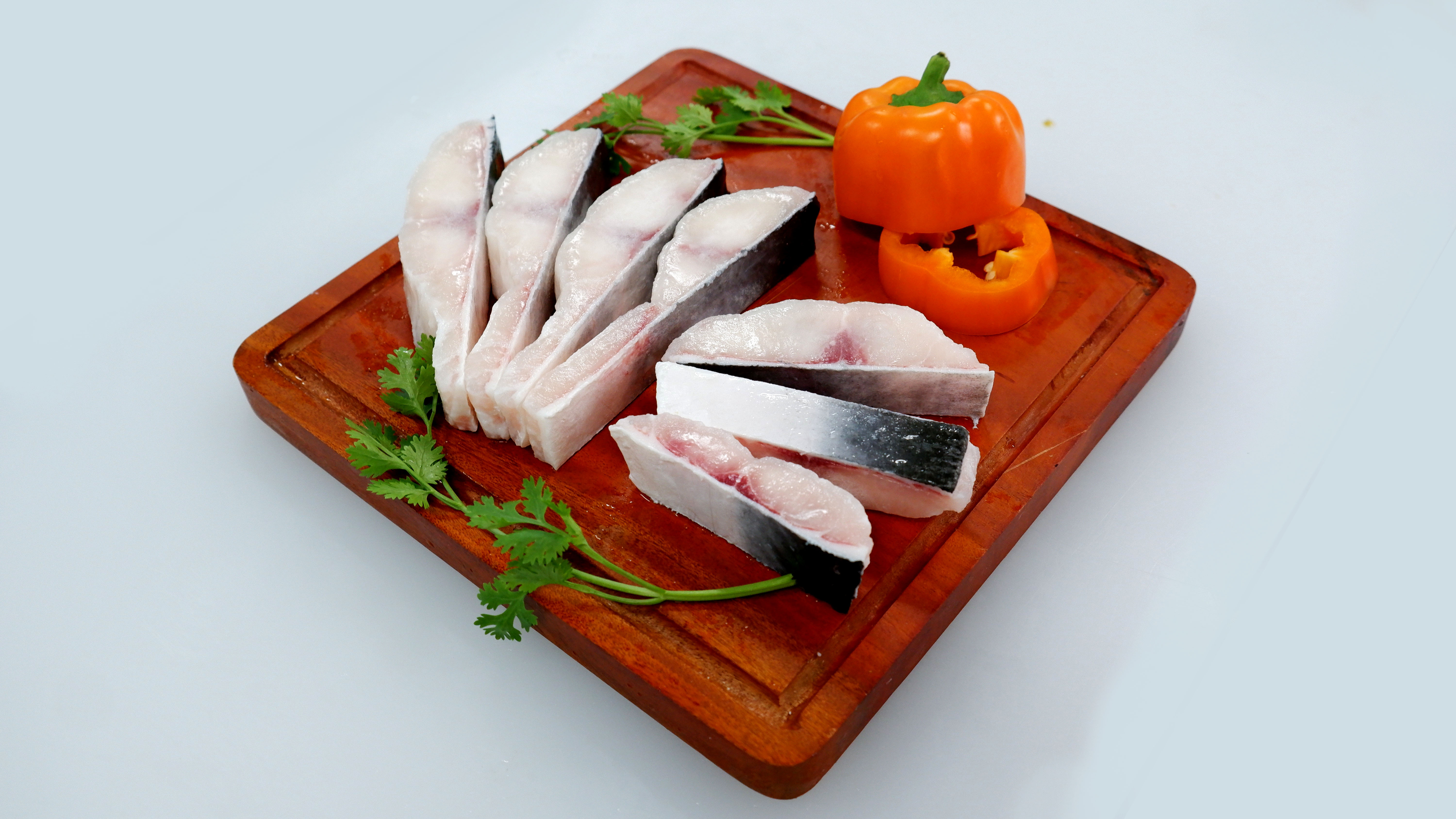 <span  class="uc_style_uc_tiles_grid_image_elementor_uc_items_attribute_title" style="color:#ffffff;">Pangasius Slice</span>
